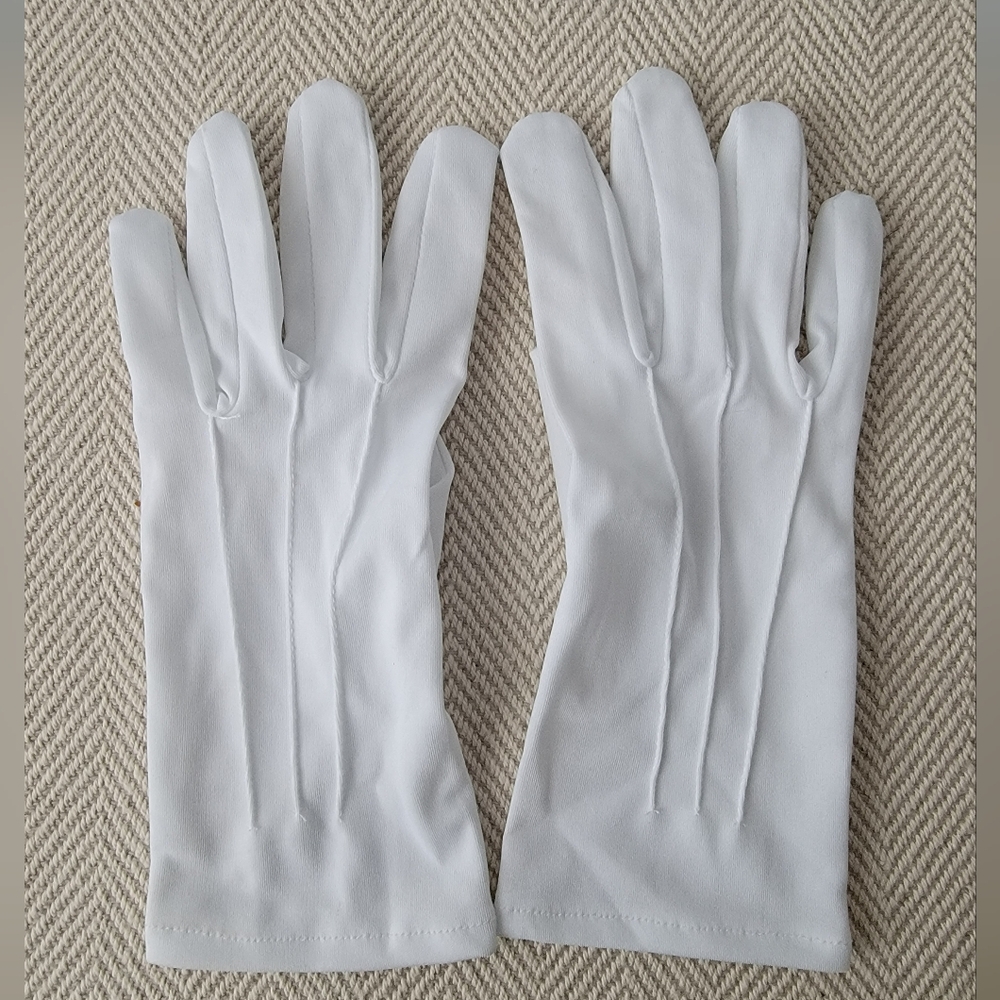 Elegant White Women's Gloves